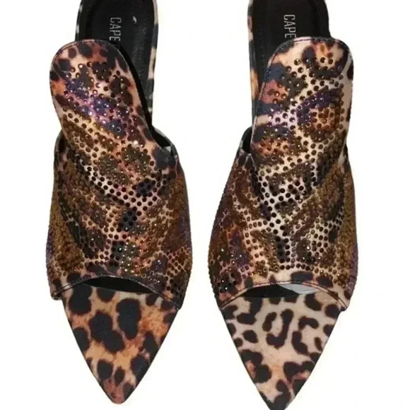 Cape Robbin Leopard
Stiletto Crystalized Mule - Picture 4 of 5